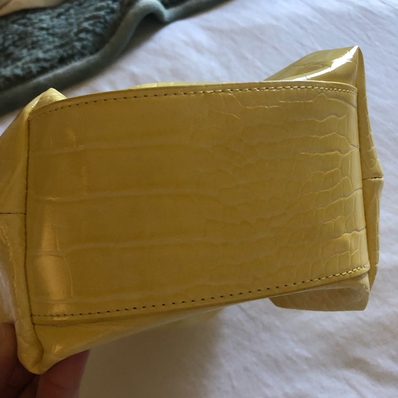 Small Yellow Handbag - Picture 6 of 6